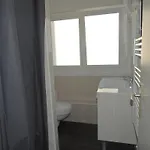 Ξενοδοχείο Au Bon Abri